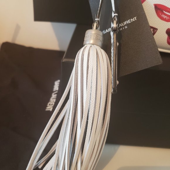 ❌SOLD❌SAINT LAURENT Lou Camera Bag - Picture 3 of 9